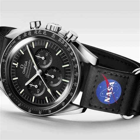 omega speedmaster moonwatch bracelet